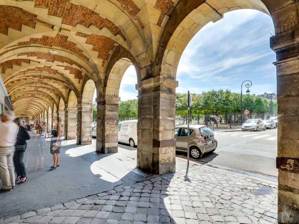 My Apartment Place Des Vosges Paris Frankreich