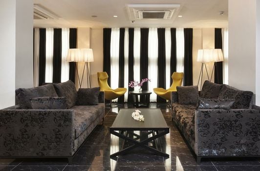 Port and Blue TLV Boutique Suites