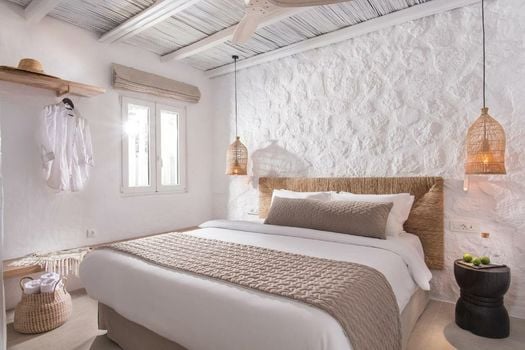 Delmar Apartments & Suites Milos