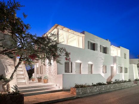 Delmar Apartments & Suites Milos