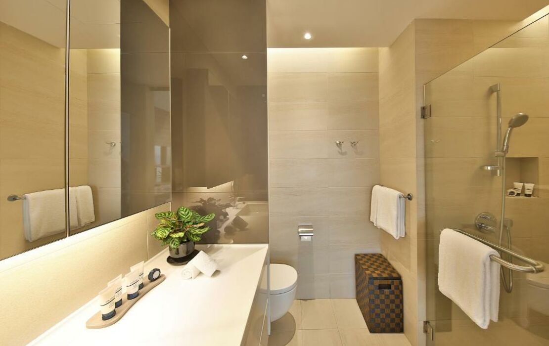 Pan Pacific Serviced Suites Beach Road, Singapore, A Design Boutique 