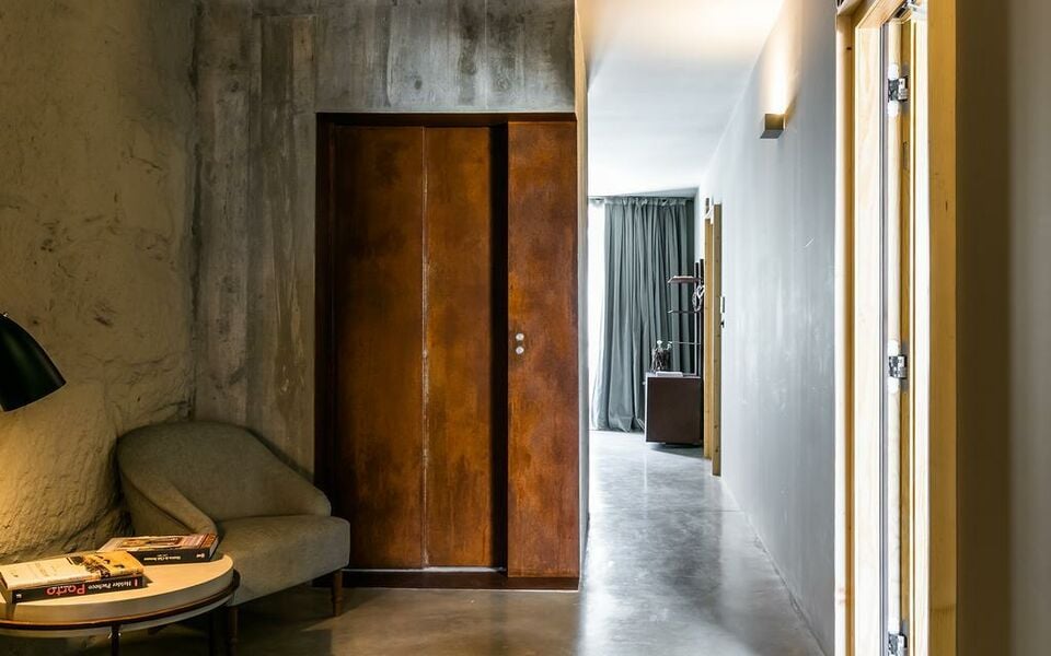 Armazém Luxury Housing, a Design Boutique Hotel Porto, Portugal