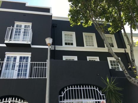 Cape Finest Guest House and Serviced Apartments