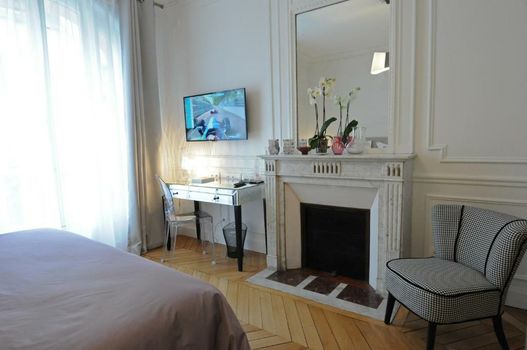 Relais12bis Bed & Breakfast By Eiffel Tower