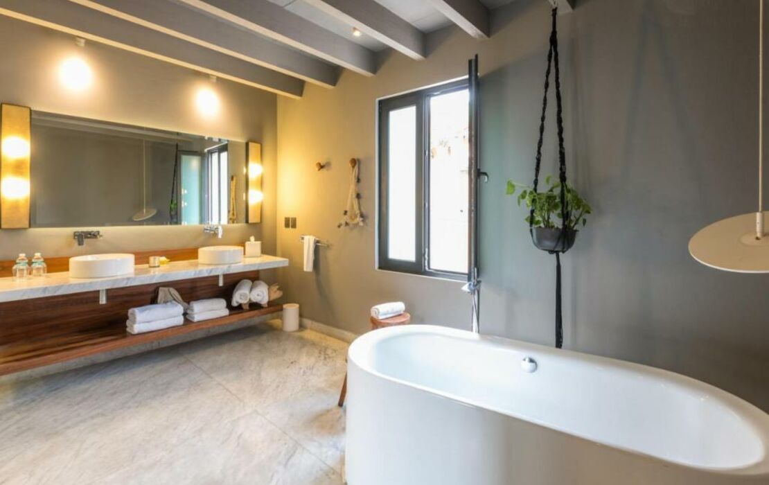 Dos Casas Hotel & Spa a Member of Design Hotels