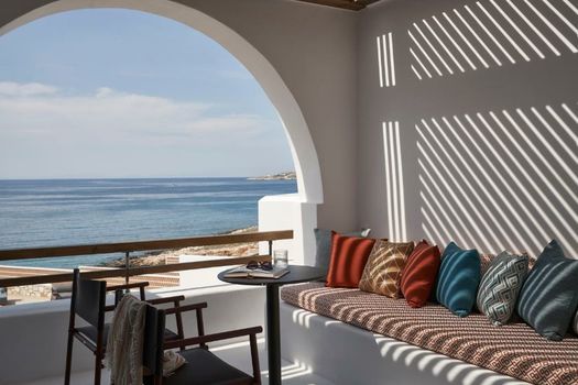 Andronis Minois - Small Luxury Hotels of the World