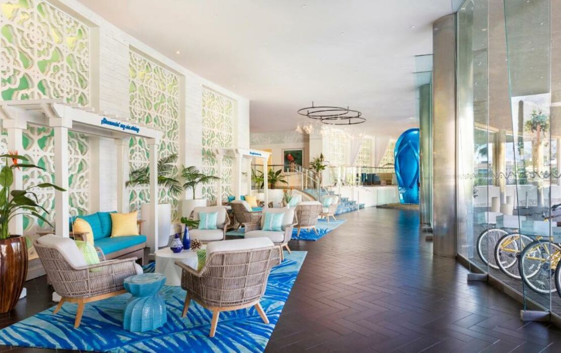 Palm Springs Riviera hotel to become Margaritaville resort