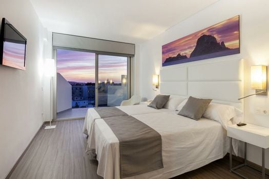 AxelBeach Ibiza Suites Apartments Spa and Beach Club - Adults Only