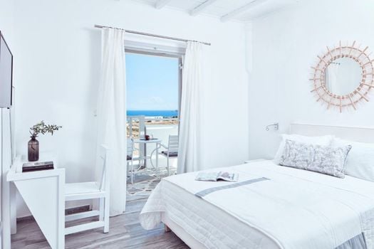 Mr. and Mrs. White Paros - Small Luxury Hotels of the World