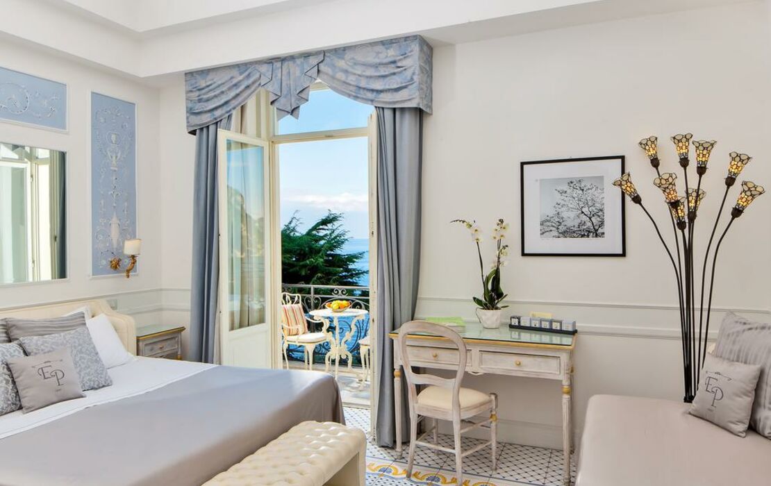 Luxury Villa Excelsior Parco Capri 008 57932 1110x700 