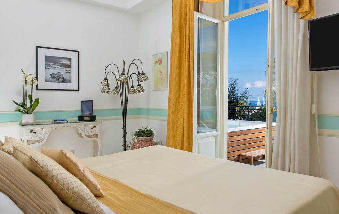 Luxury Villa Excelsior Parco, a Design Boutique Hotel Capri, Italy