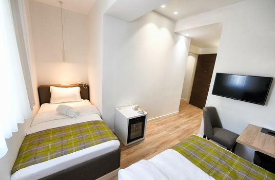 Belgrade Inn Garni Hotel