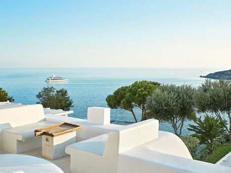 Mykonos Blu, Grecotel Boutique Resort