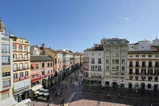 Apartamentos Plaza Constitución - Larios