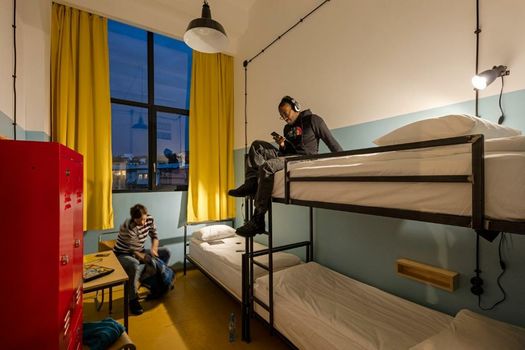 Fabrika Hostel & Suites