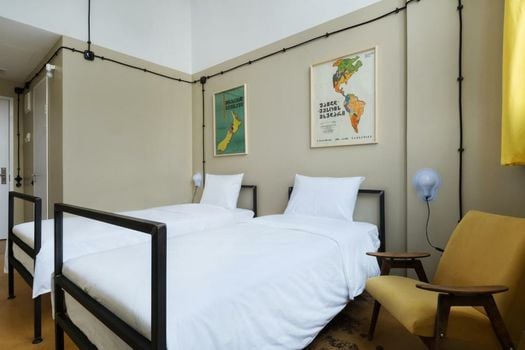 Fabrika Hostel & Suites