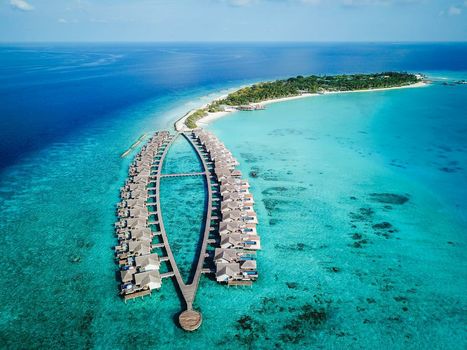 Fairmont Maldives, Sirru Fen Fushi