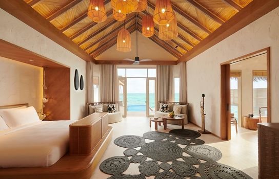 Fairmont Maldives, Sirru Fen Fushi