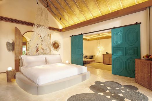 Fairmont Maldives, Sirru Fen Fushi