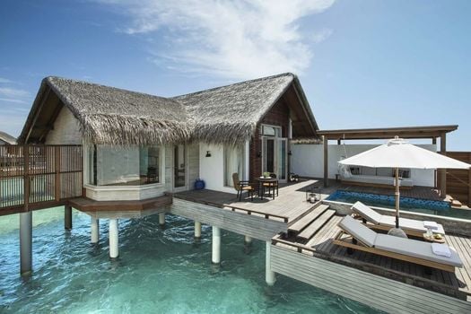 Fairmont Maldives, Sirru Fen Fushi