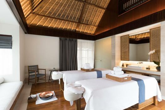 REVĪVŌ Wellness Resort Nusa Dua Bali