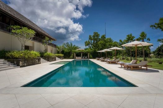 REVĪVŌ Wellness Resort Nusa Dua Bali