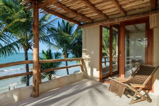 CASA CAT BA Beachfront Boutique Hotel