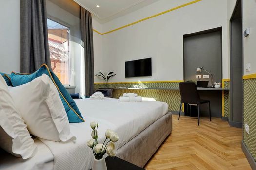 Roma Five Suites