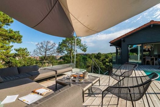 MILADY KEYWEEK Villa with Pool Fireplace Ocean Views in Biarritz