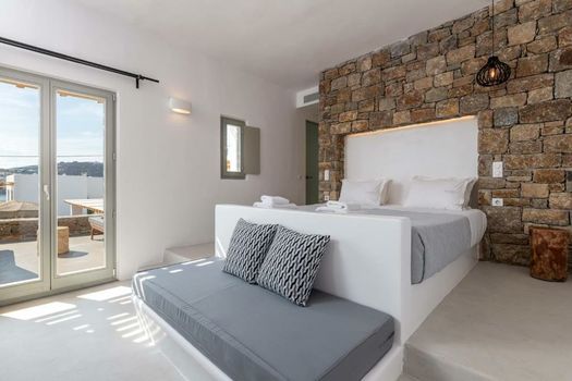 Trinity Mykonos - Villa & Beachfront Boutique Hotel