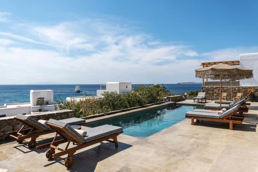 Trinity Mykonos - Villa & Beachfront Boutique Hotel