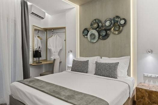 Athens Warehouse Boutique Hotel & Suites