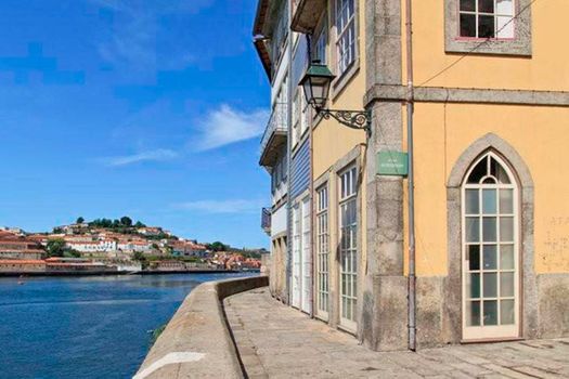 Oporto Home - River Front