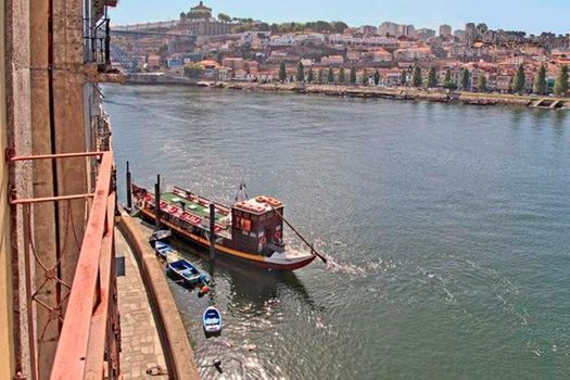 Oporto Home - River Front