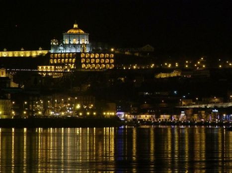 Oporto Home - River Front