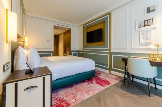 The Emerald House Lisbon - Curio Collection By Hilton