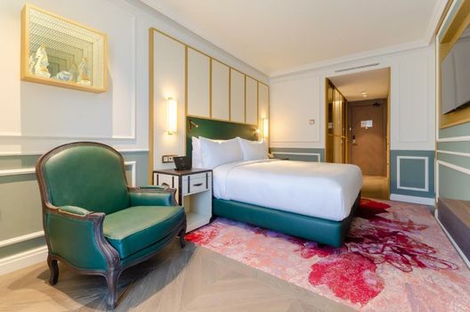 The Emerald House Lisbon - Curio Collection By Hilton