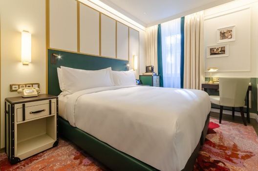 The Emerald House Lisbon - Curio Collection By Hilton