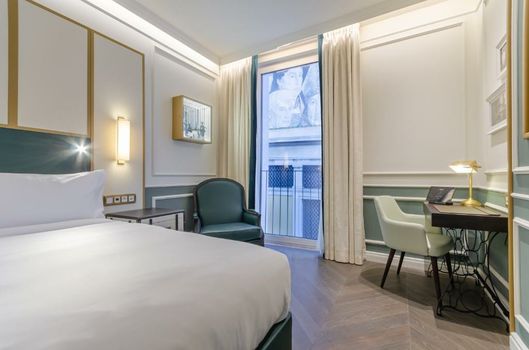 The Emerald House Lisbon - Curio Collection By Hilton