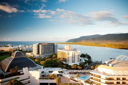 Pullman Cairns International