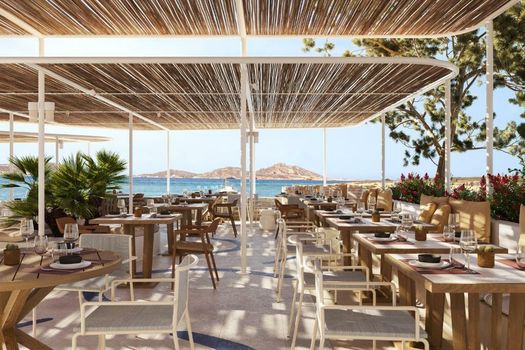 Cosme, a Luxury Collection Resort, Paros