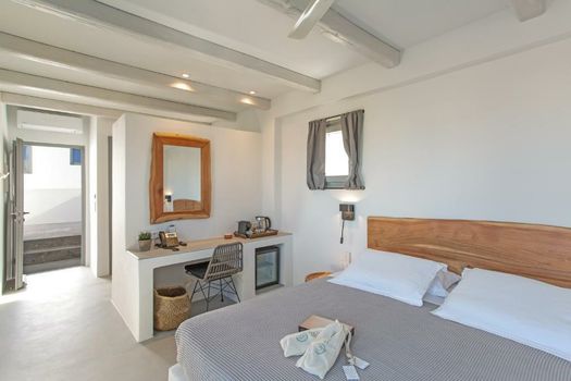 Paros Cape Suites