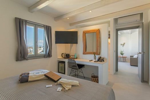 Paros Cape Suites