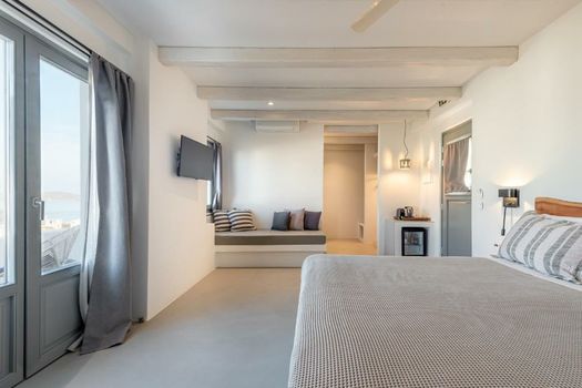 Paros Cape Suites