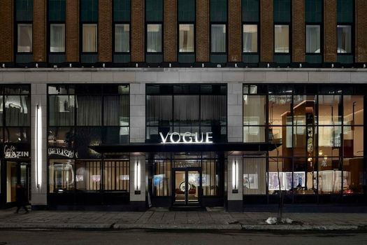 Vogue Hotel Montreal Downtown, Curio Collection by Hilton