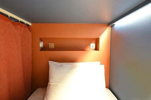 Dream Chaser Boutique Capsule Hotel