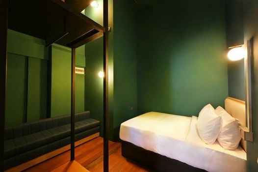 Dream Chaser Boutique Capsule Hotel