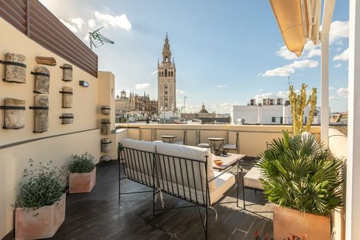 Angeles 6- Giralda Luxury by Valcambre