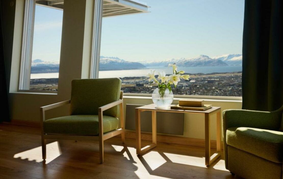 Wood Hotel Bodø