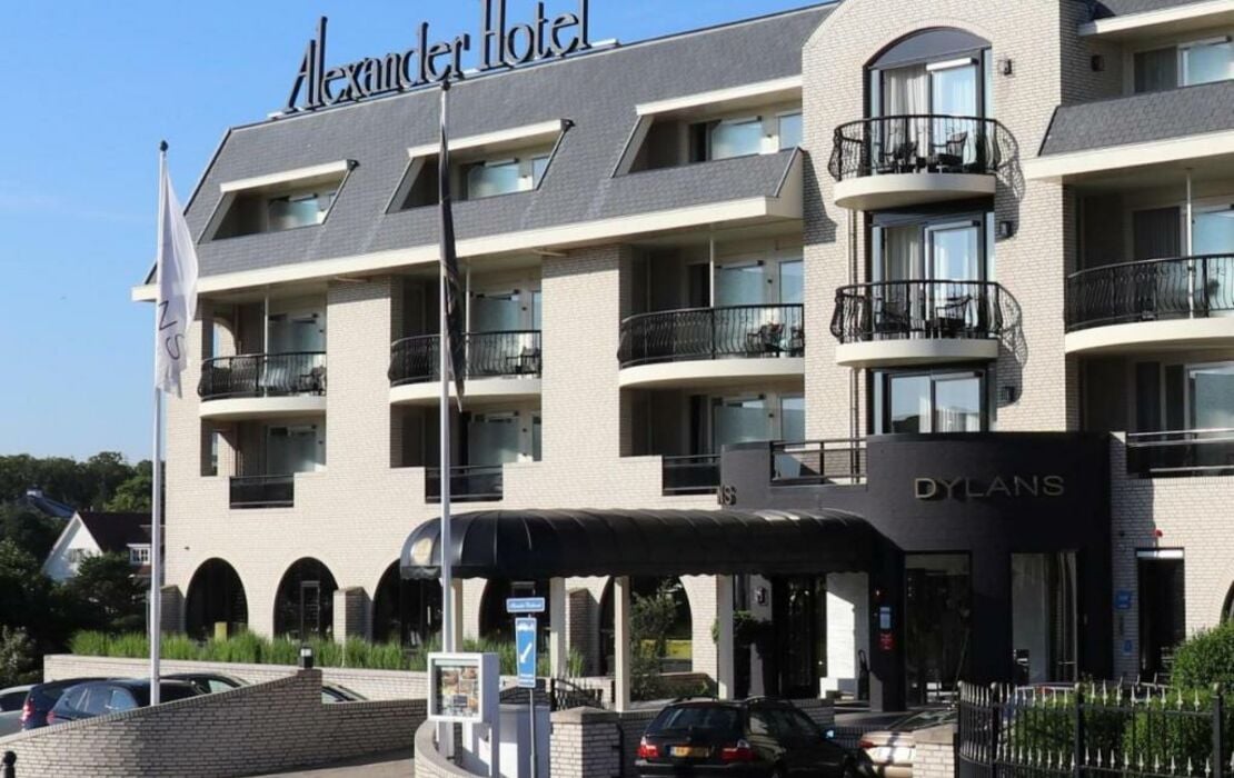 Alexander Hotel